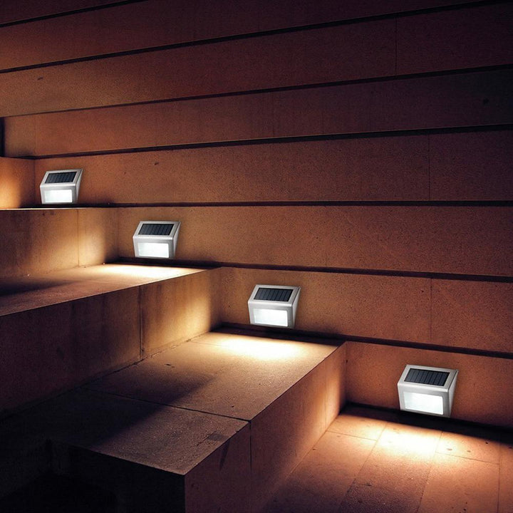 Solar-powered decorative lantern light