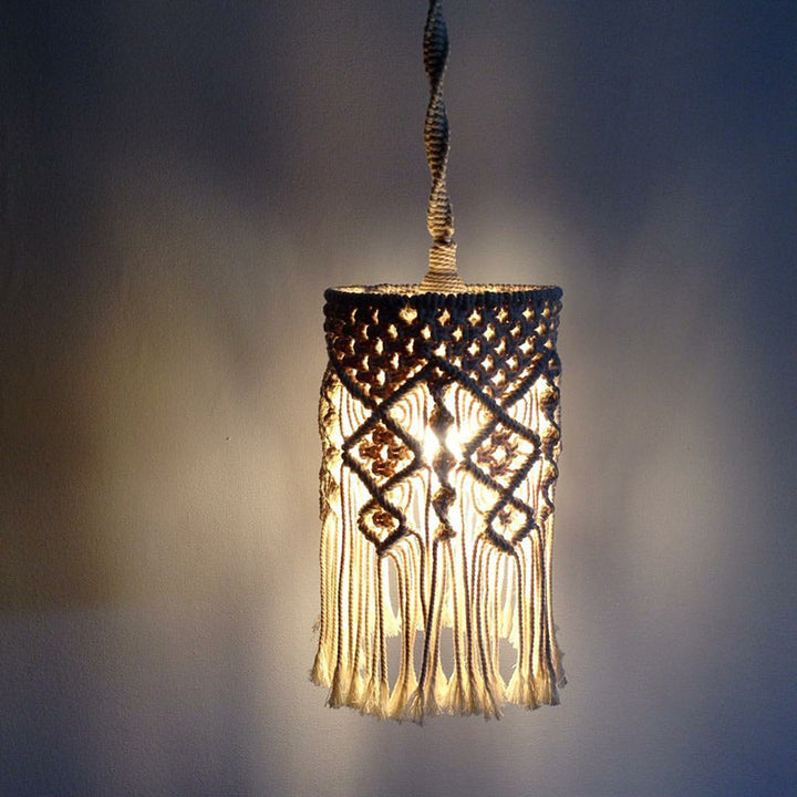 Macramé Plant Hanger with Fringed Design