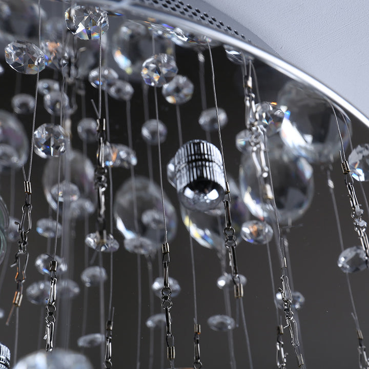 Luxurious crystal pendant chandelier