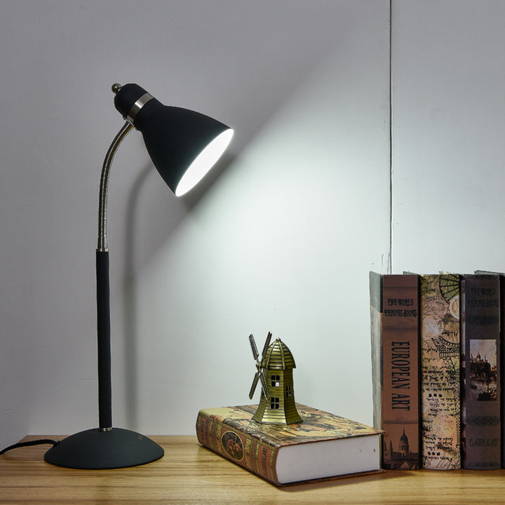 Desk lamp