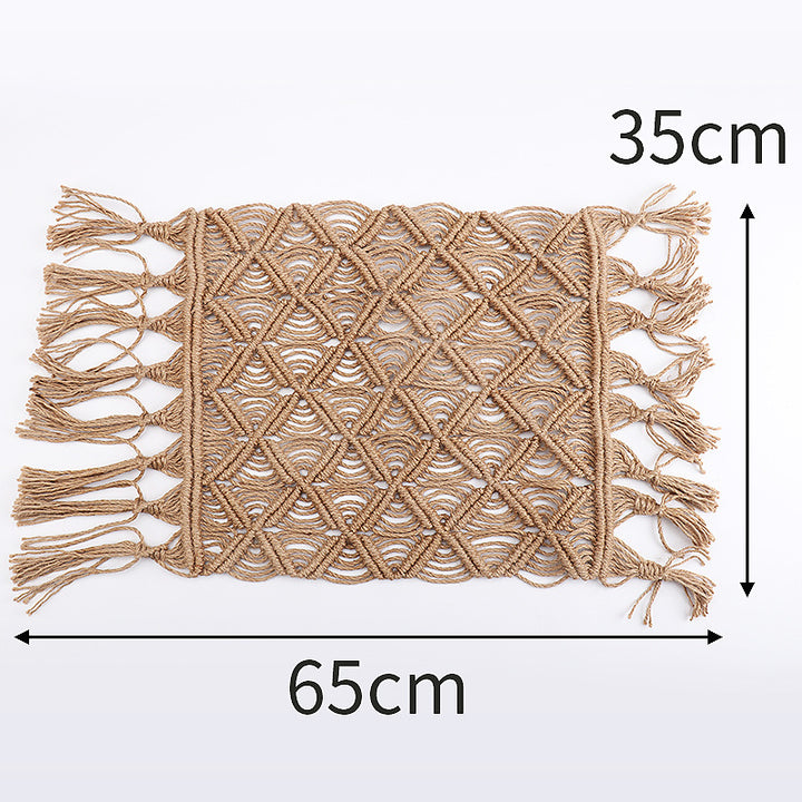 Decorative macrame placemat