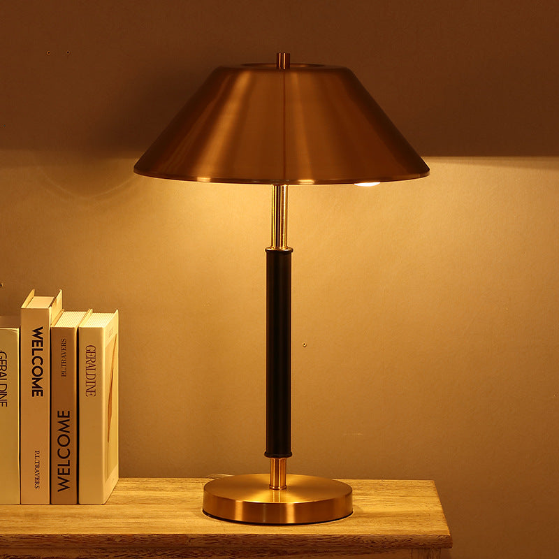 Decorative table lamp