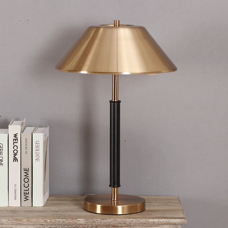 Decorative table lamp