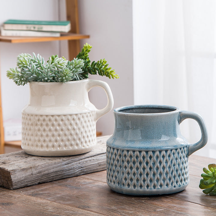 Decorative plant pot