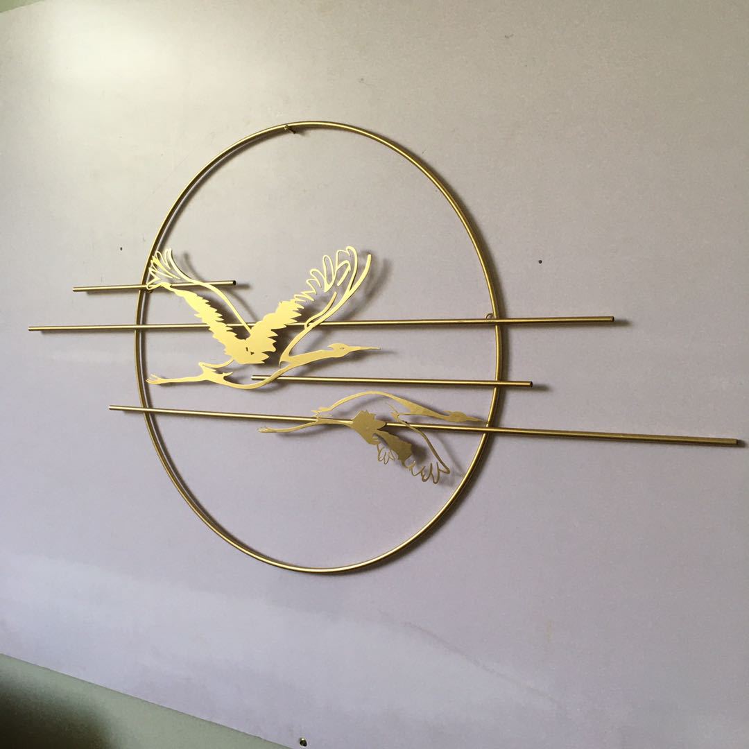 Elegant Metal Crane Wall Art
