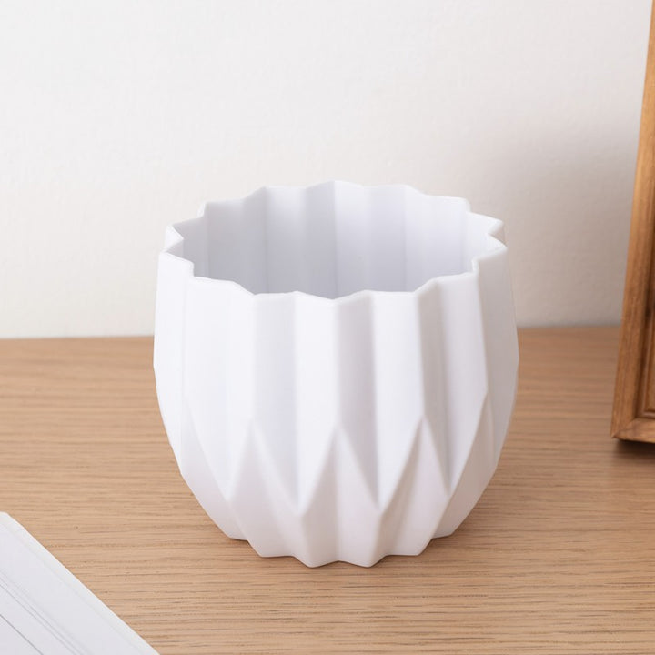 Decorative flower vase