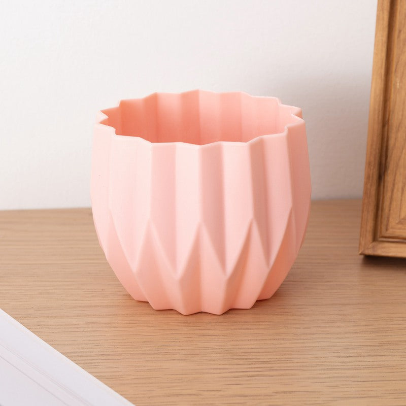 Decorative flower vase