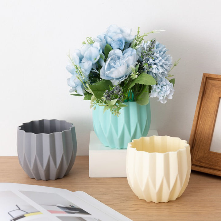 Decorative flower vase