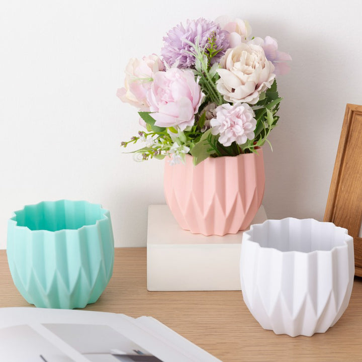 Decorative flower vase