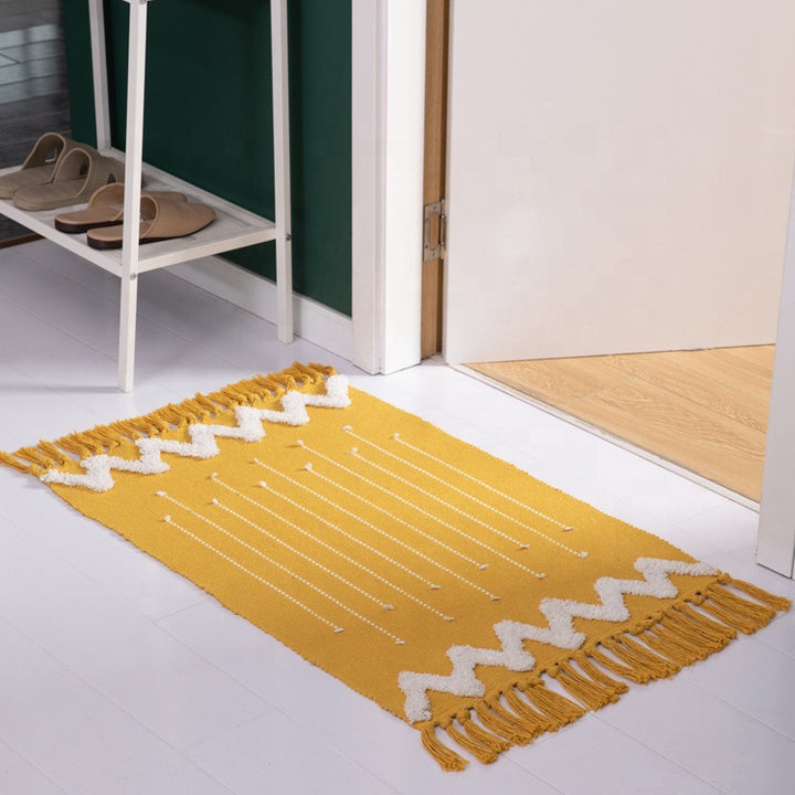 Cotton mix bedroom runner with tufted zigzag border and fringes
