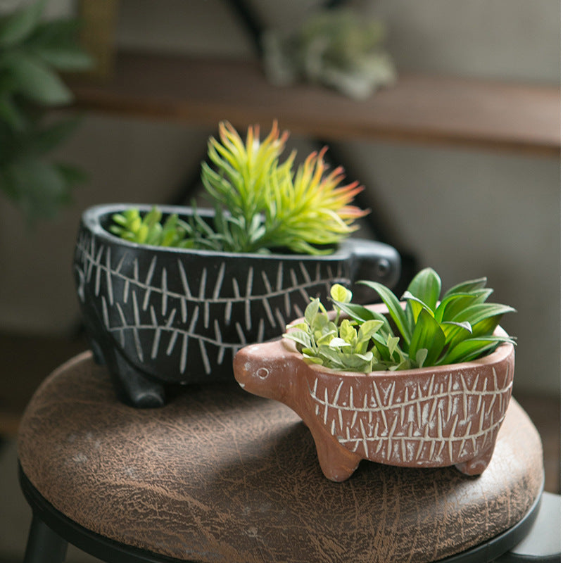 Decorative flower pot