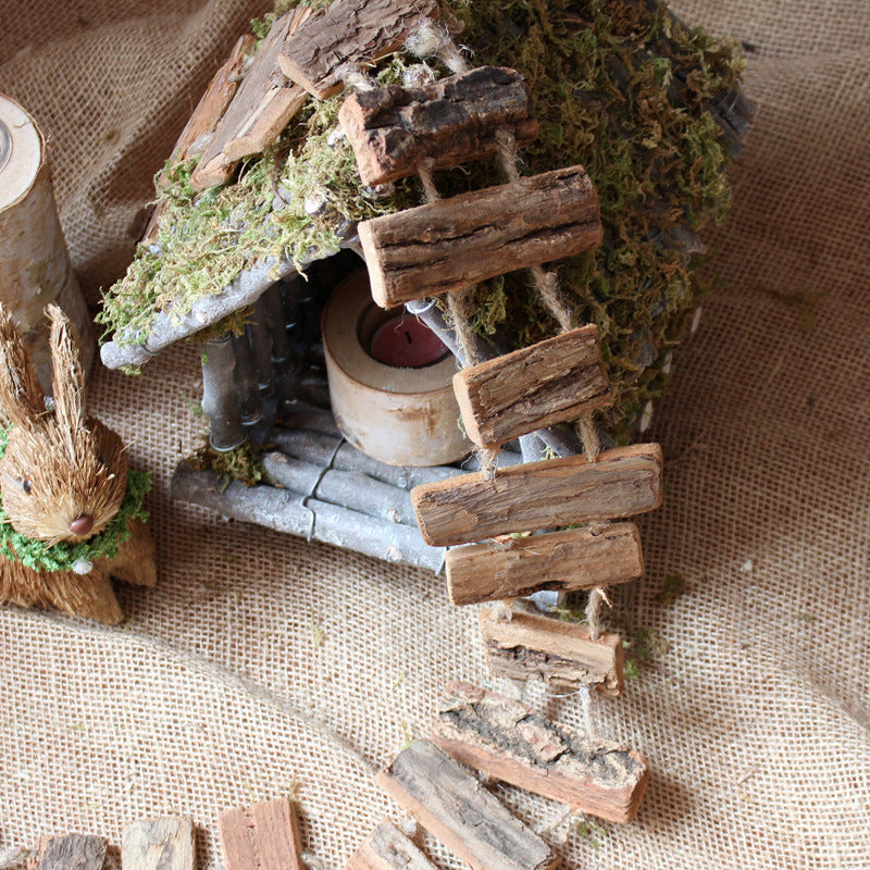 Decorative wall hanging made of natural material