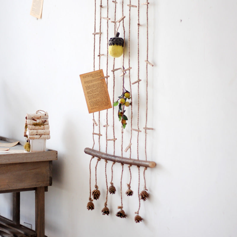 Decorative wall tapestry with natural motifs