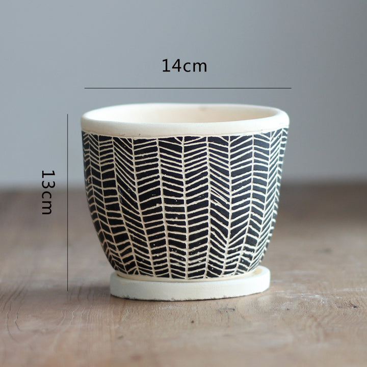 Decorative plant pot