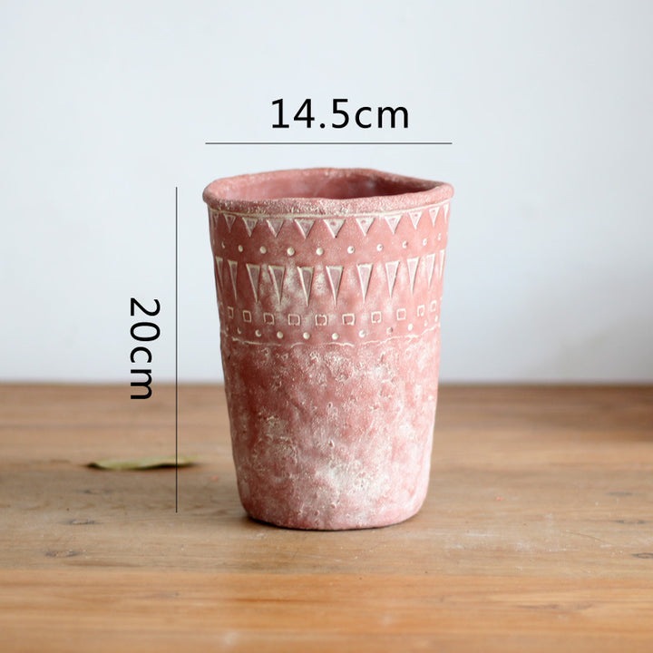 Elegant decorative pot made of high-quality concrete