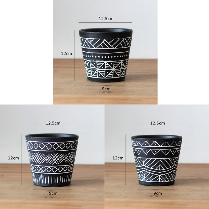 Decorative plant pot
