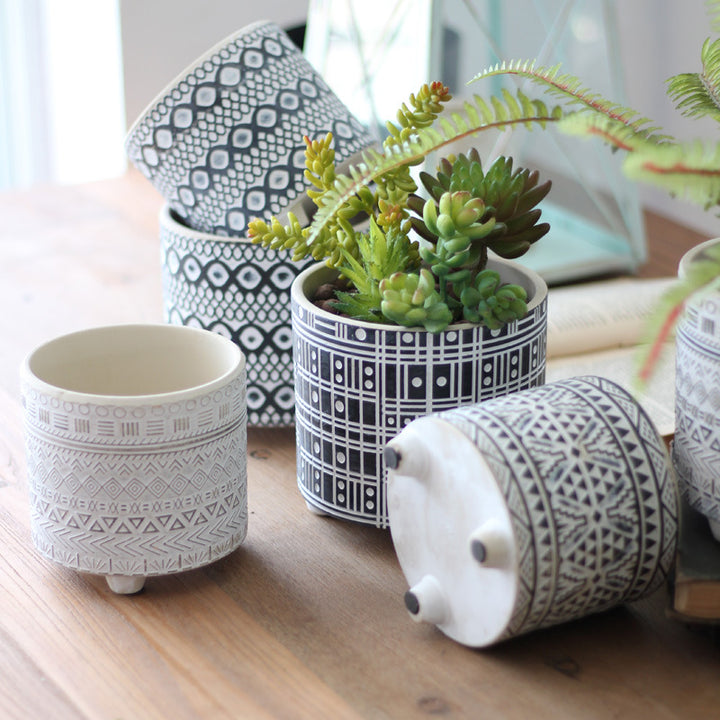Decorative flower pot with elegant pattern