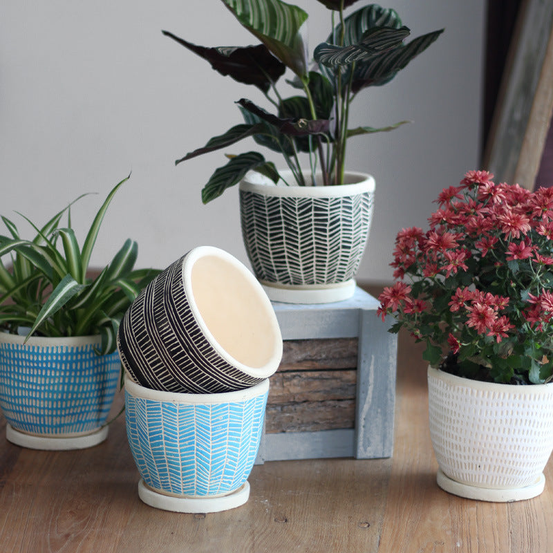 Decorative plant pot