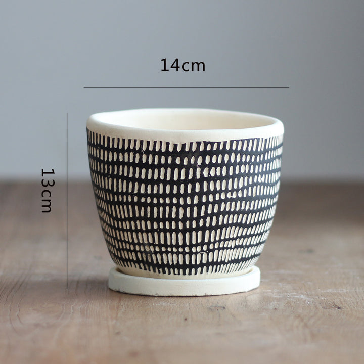 Decorative plant pot