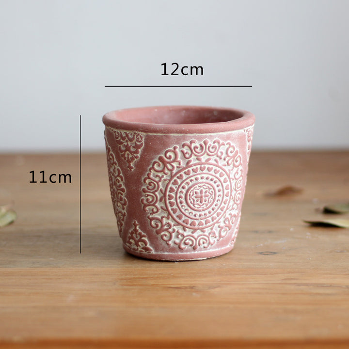 Elegant flower vase made of ceramic