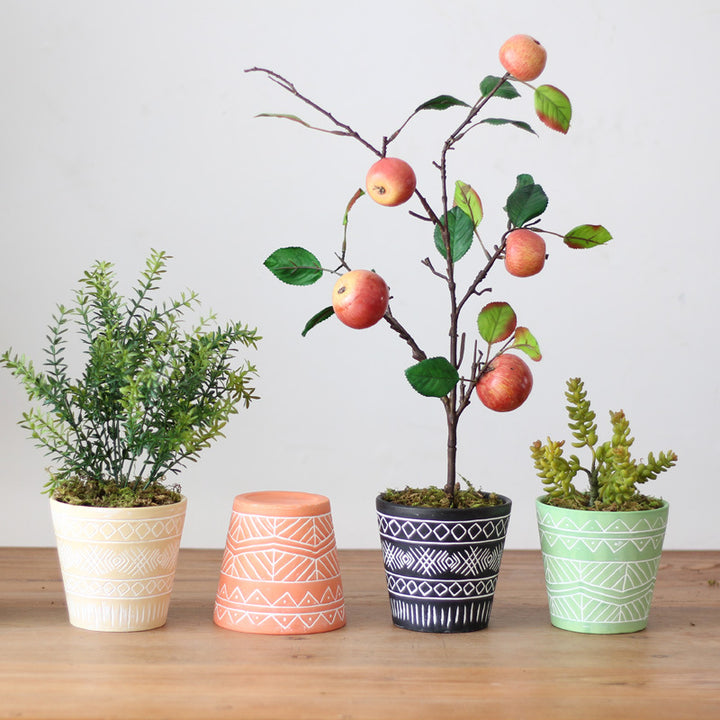 Decorative plant pot