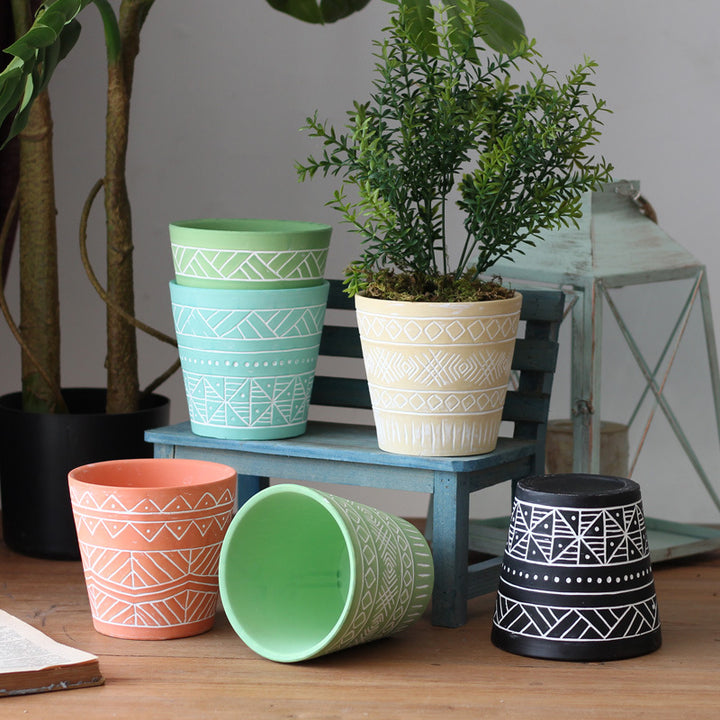 Decorative plant pot