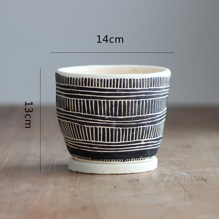 Decorative plant pot