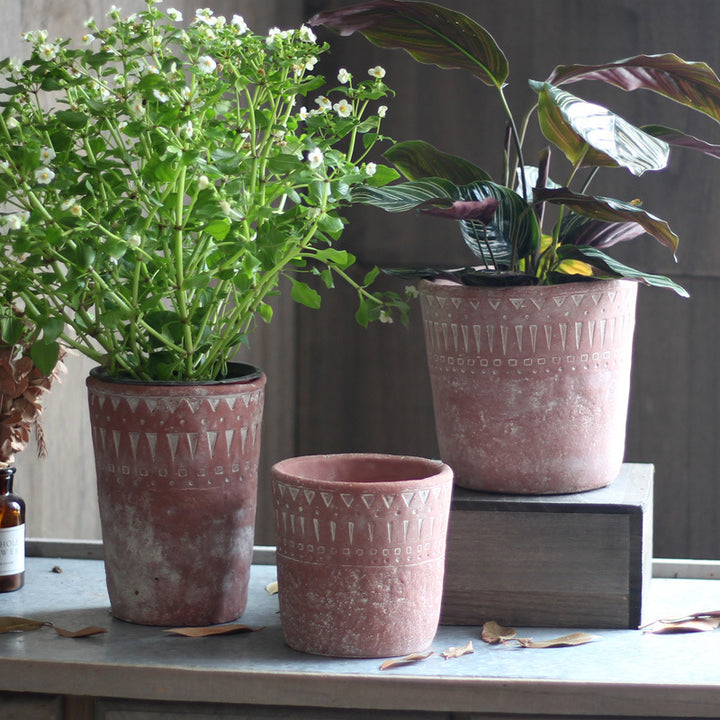 Elegant decorative pot made of high-quality concrete