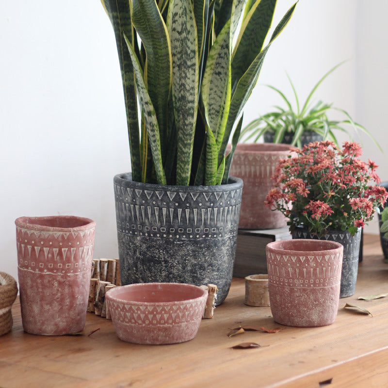 Elegant decorative pot made of high-quality concrete