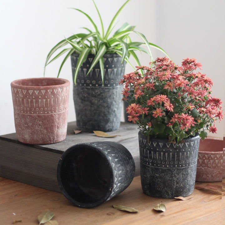 Elegant decorative pot made of high-quality concrete