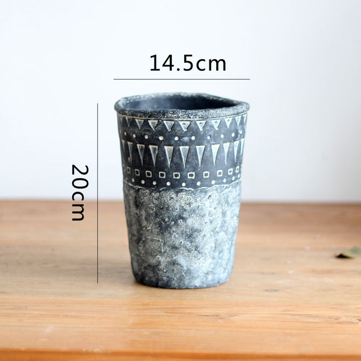 Elegant decorative pot made of high-quality concrete
