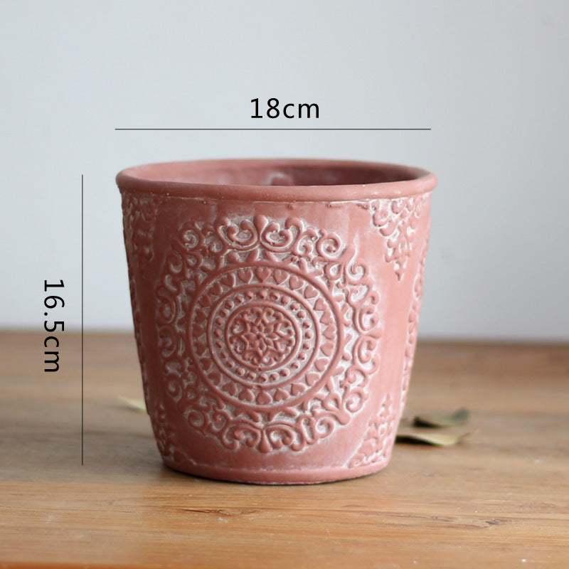 Elegant flower vase made of ceramic