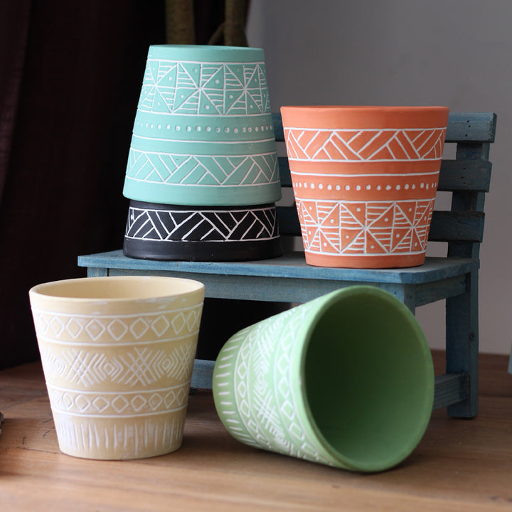 Decorative plant pot