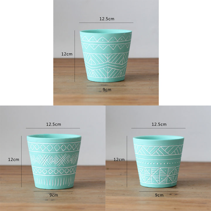 Decorative plant pot