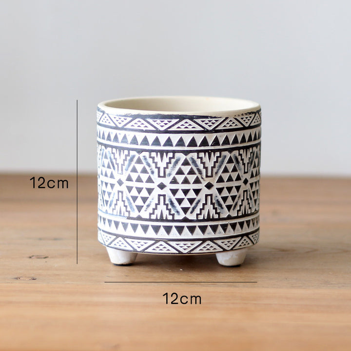Decorative flower pot with elegant pattern