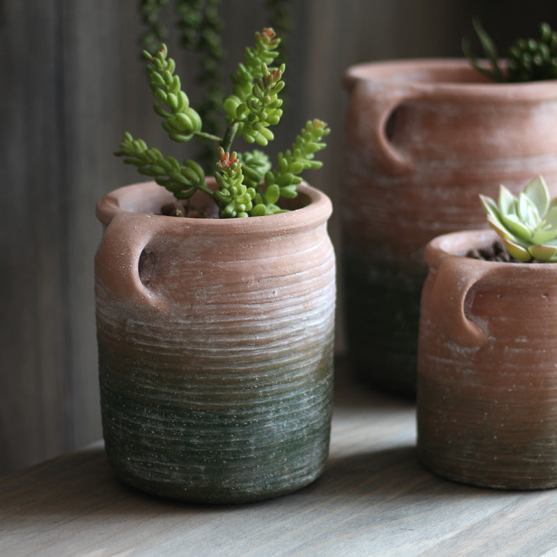 Decorative plant pot