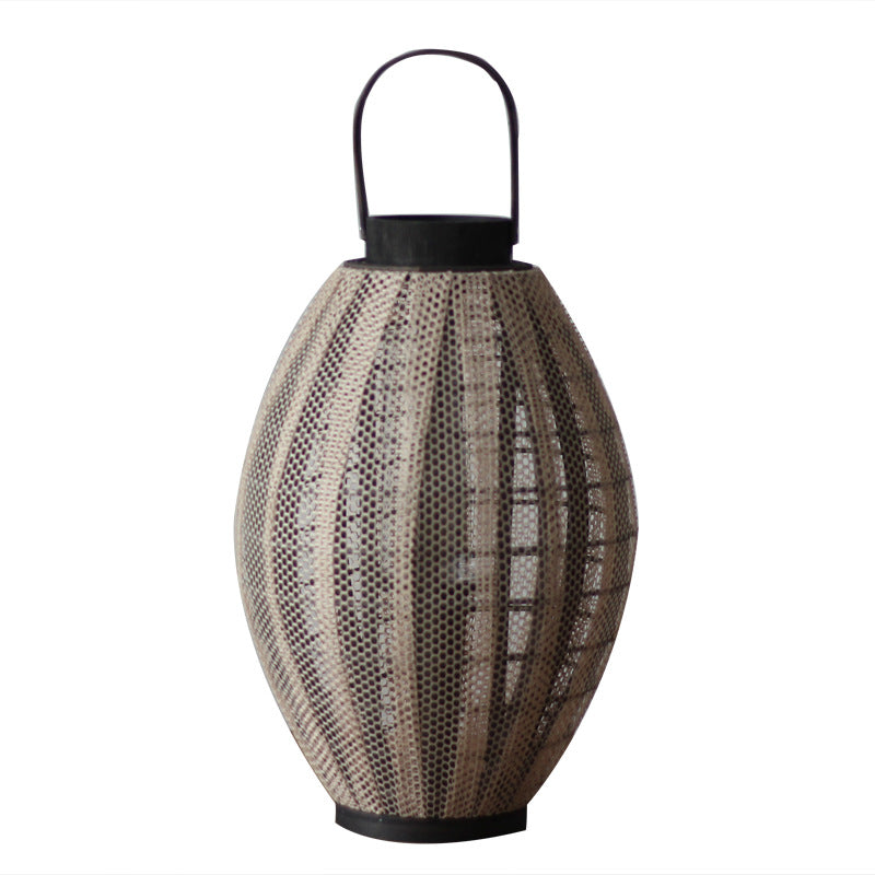 Elegant floor lamp in contemporary style