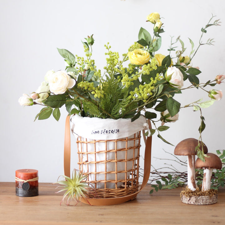 Practical basket with carrying strap