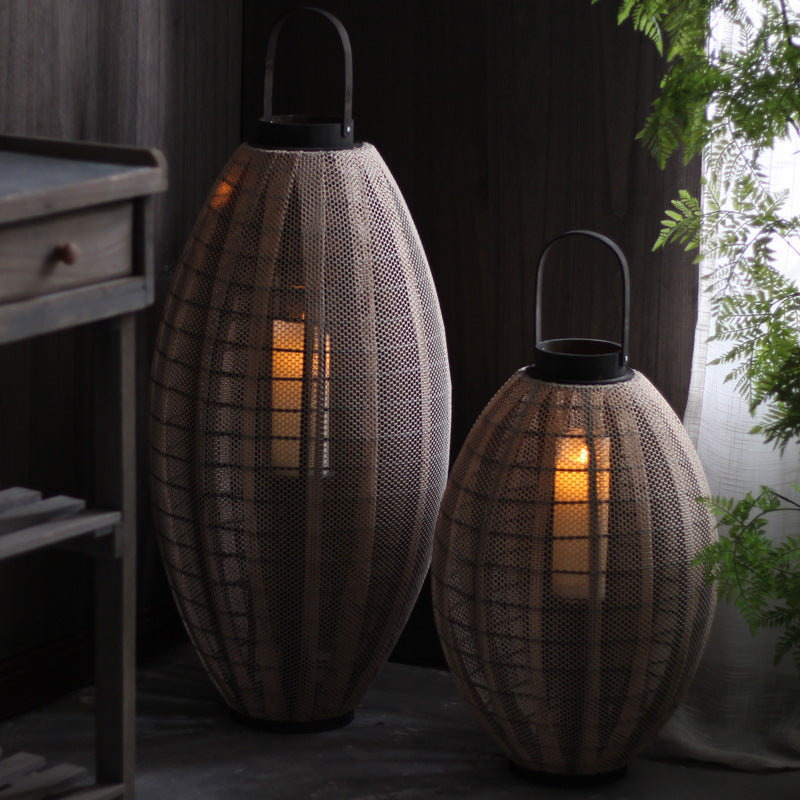 Elegant floor lamp in contemporary style