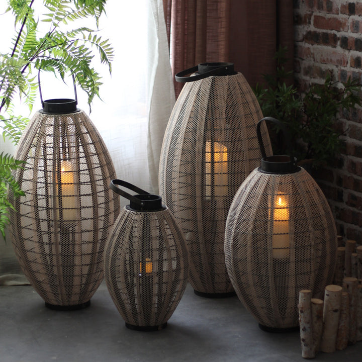 Elegant floor lamp in contemporary style