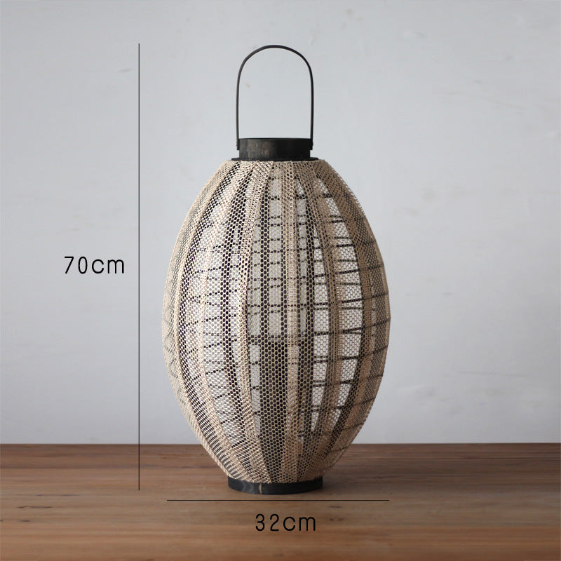Elegant floor lamp in contemporary style