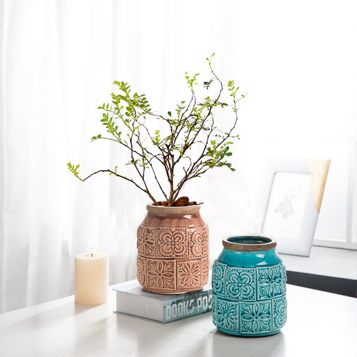 Decorative flower pot