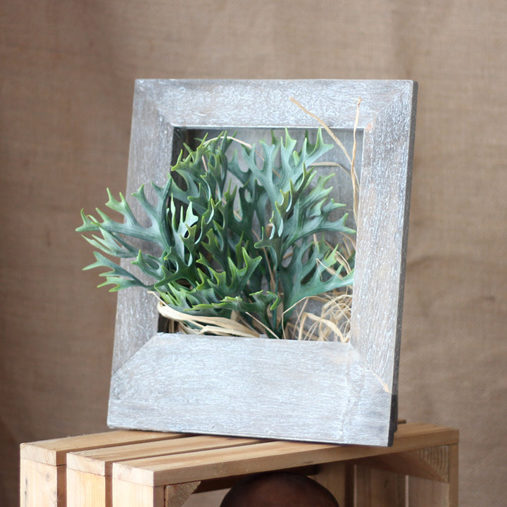 Stylish picture frame
