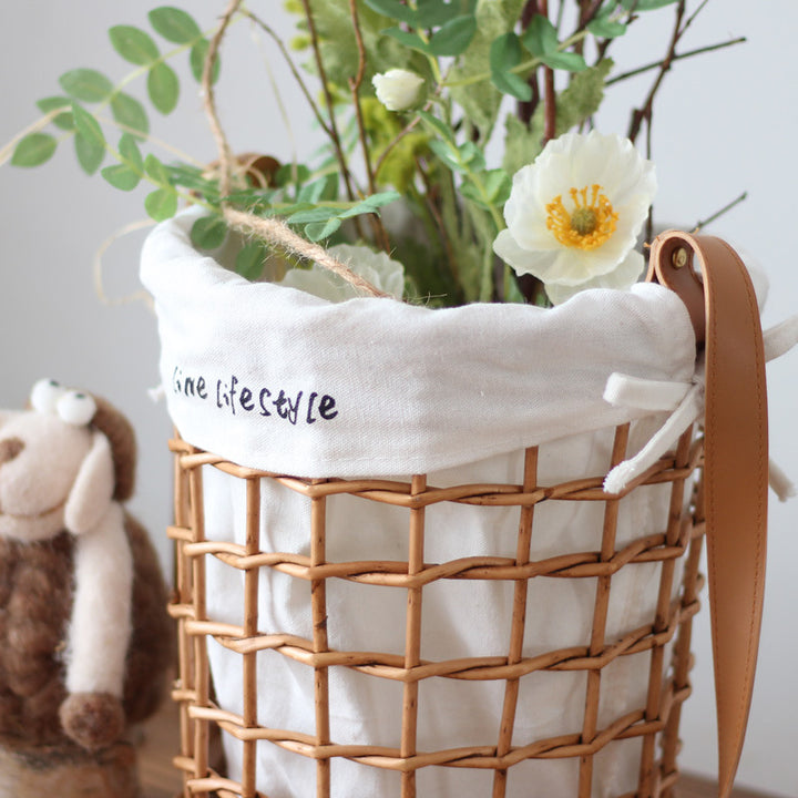 Practical basket with carrying strap