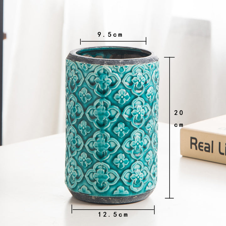 Decorative flower pot