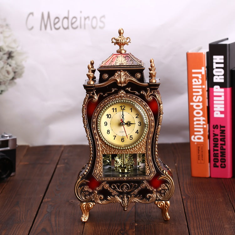 Decorative table clock