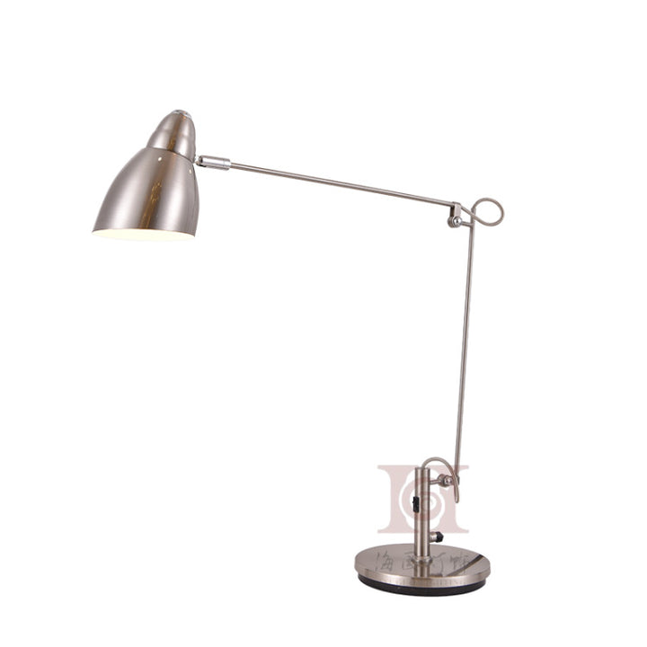 Adjustable desk lamp
