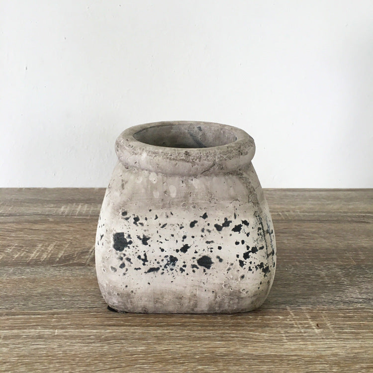 Flower pot