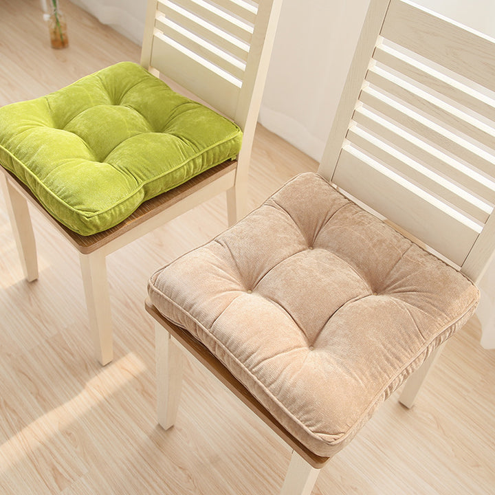 High-quality velvet seat cushion with square tufting and thick padding