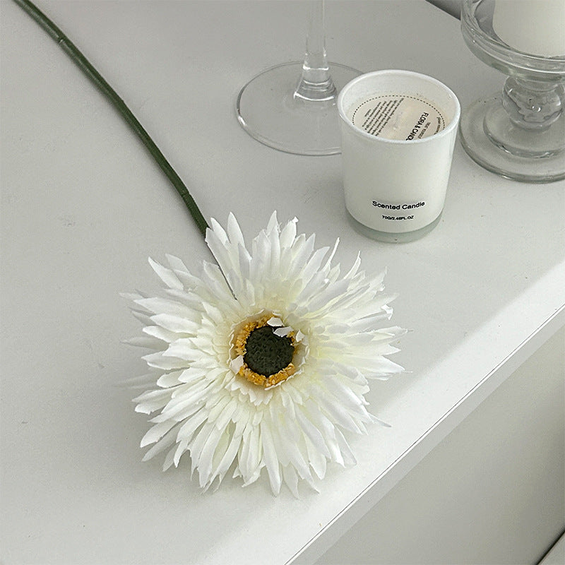Artificial daisy decoration